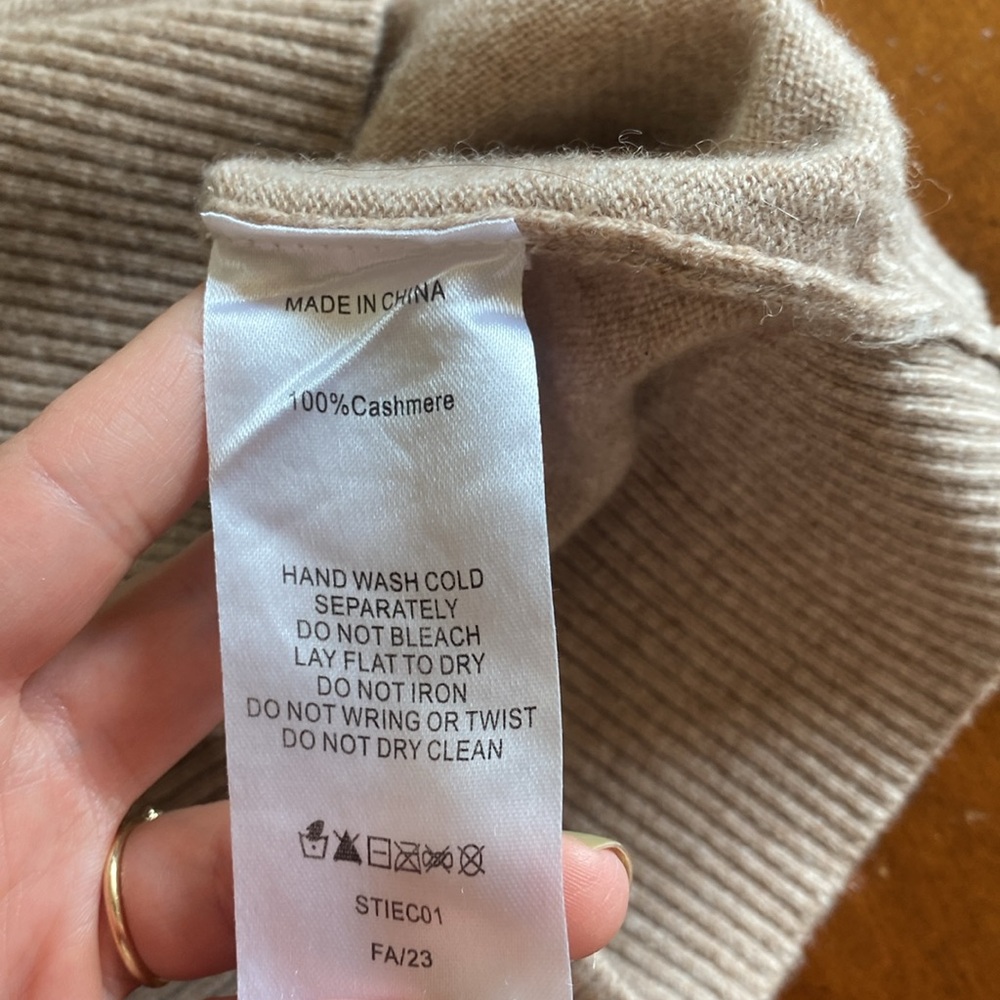 Quince Mongolian Cashmere Cropped Tank - Picture 3 of 5